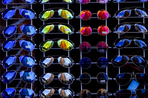 una selezione di occhiali da sole 2017